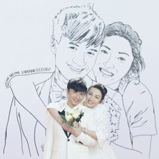 古巨基与妻子Lorraine补办婚宴 现场拥吻落