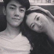 阚清子纪凌尘恋情公开 同游巴黎微博晒合