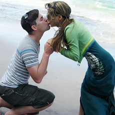 昔日超女艾梦萌嫁人 老公系新西兰人