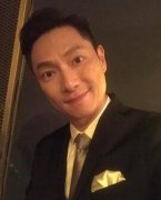 谢祖武猴急牵手正妹制作人　新好男人形