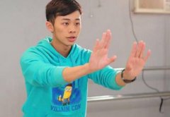 <b>金钟影帝情人节一人过　单身21年拜月老</b>