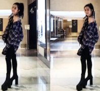 邱淑贞女儿遗传美人胚子：15岁沈月的青