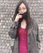 雪莉贴身洋装胸前走光凸起　失控自PO露