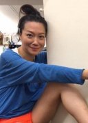 曲家瑞背杀美腿照超犯规！小短裤下辣露