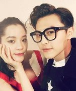 王子闪爆：度过浪漫情人节　欧阳娜娜低