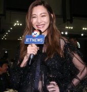 曾莞婷超辣透视装跑杀青酒　高EQ自嘲：