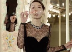 斗辣腰！舒淇吹泡泡　大胜19岁嫩妹