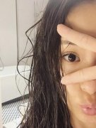 孙芸芸刚洗完澡素颜曝光　网惊呼：降会