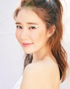 难怪李栋旭会心动！刘仁娜害羞版晒伤妆