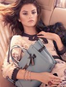 赛琳娜靠COACH代言赚3亿　登大人卖屁股蛋