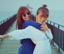 Lulu辣穿比基尼秀臀线　李佳颖道歉：伤害