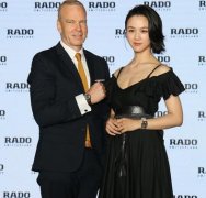 汤唯豪迈之后性感露沟　最爱能跑来跑去