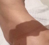 玛丹娜全裸晒比基尼痕　58岁身材却被嫌