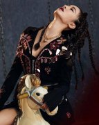 撞炼奇案！老萧搅局　靠荷叶狠踩Jolin乳