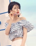 李敏镐又恋爱惹！短发秀智露美背挽回粉