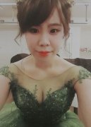 陈绿爆乳礼服辣翻背后镜反射真实身材崩