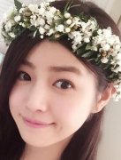 陈妍希产后3个月速瘦筷子腿　苹果肌回春