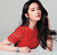 刘亦菲甩仙气当酷妹　第一只表竟跟凡人