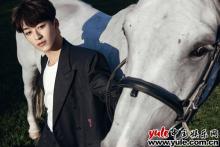 何洛洛出席罗杰杜彼Roger Dubuis腕表臻品展